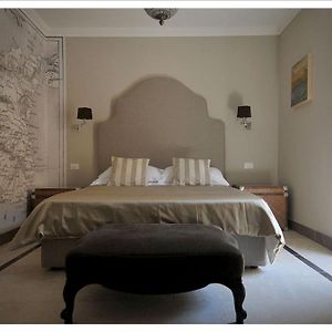 Superior Zimmer mit Kingsize-Bett